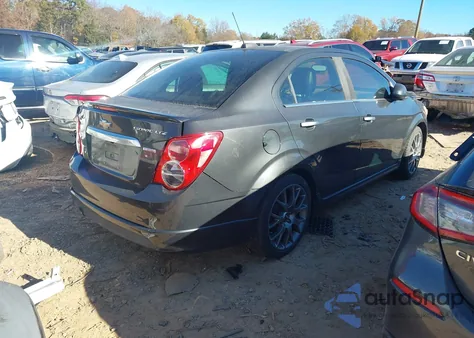 2015 Chevrolet Sonic Ltz Auto z USA, uszkodzony, nr VIN 1G1JE5SB2F4104923